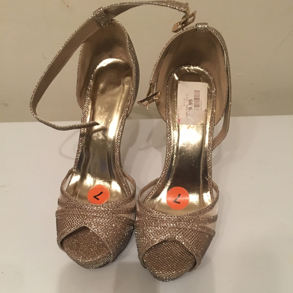gold shoes